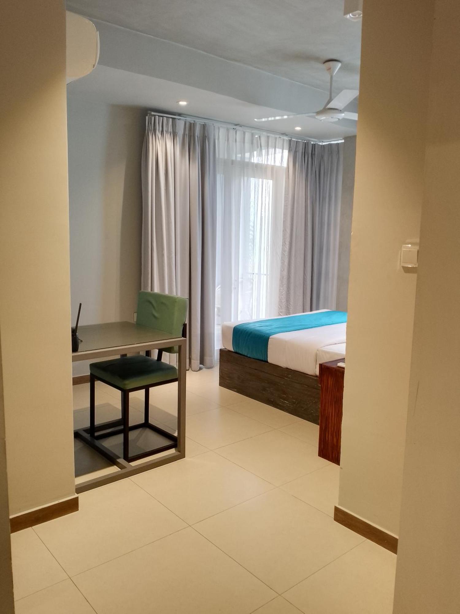 Kurumbunkz Hostel Kandy